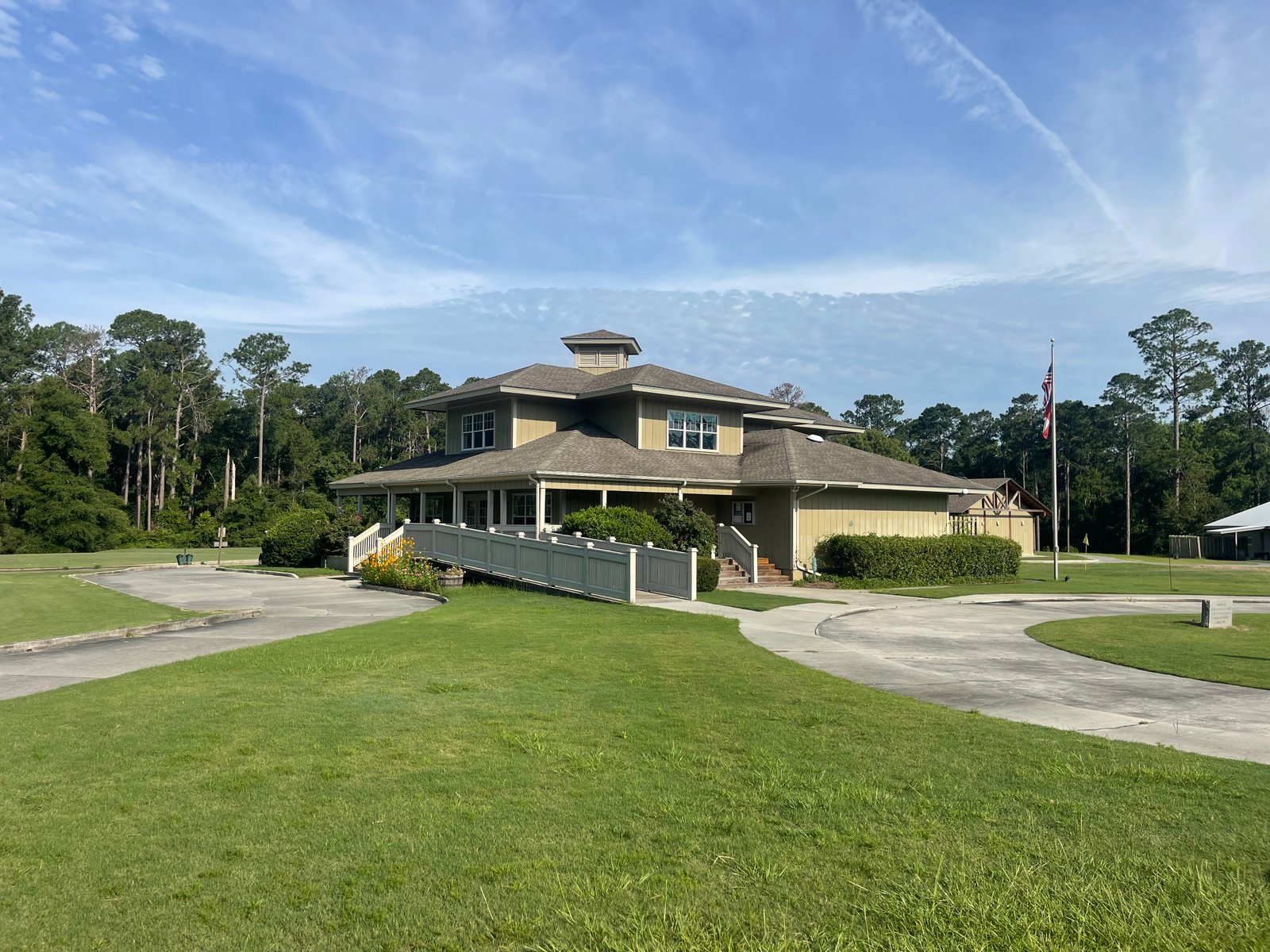 Brazell's Creek Golf Course clubhouse at Jack Hill State Park
