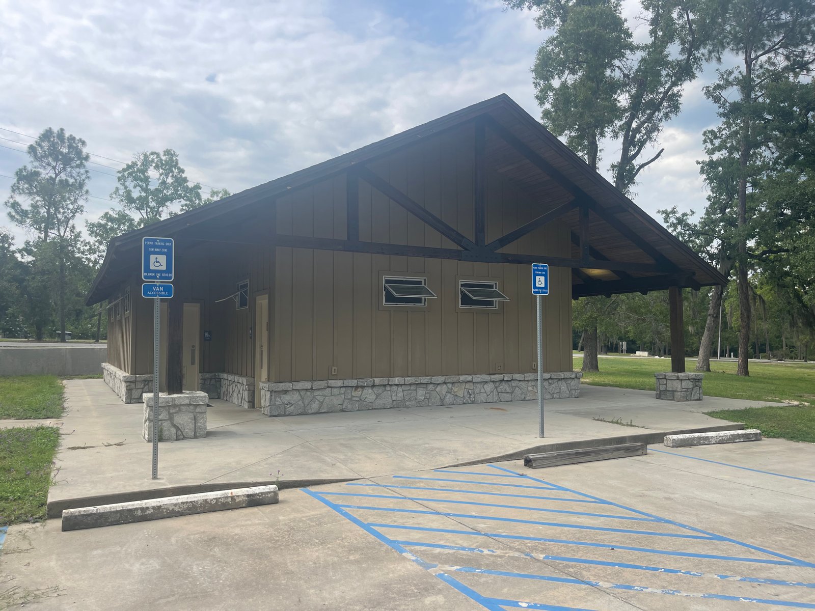 Campground bathhouse at Jack Hill State Park in Reidsville, Georgia